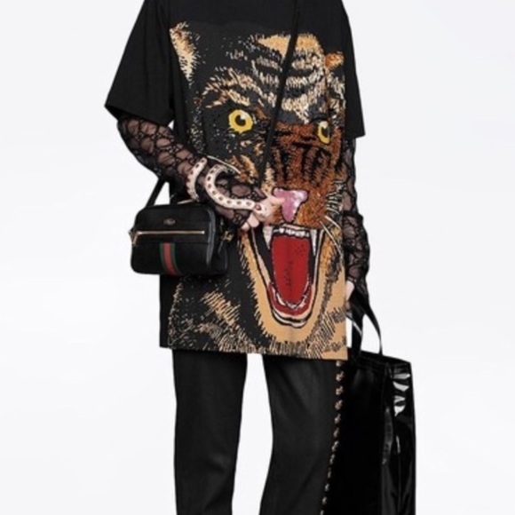 Gucci | Oversized Feline Print T-shirt Top Embroidered Beaded Size Small - Picture 10 of 11